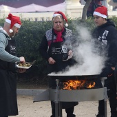 Concurso ide paella con pelotas de Navidad