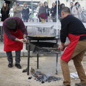 Concurso ide paella con pelotas de Navidad