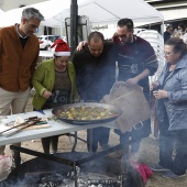 Concurso ide paella con pelotas de Navidad