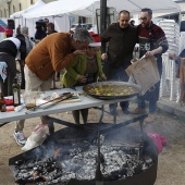 Concurso ide paella con pelotas de Navidad