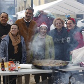 Concurso ide paella con pelotas de Navidad