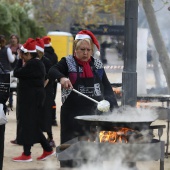 Concurso ide paella con pelotas de Navidad