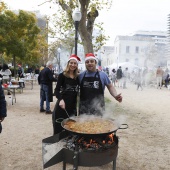 Concurso ide paella con pelotas de Navidad