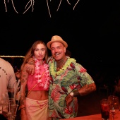 Fiesta hawaiana y rock party