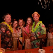 Fiesta hawaiana y rock party