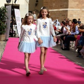 Desfile de moda infantil