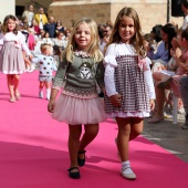 Desfile de moda infantil