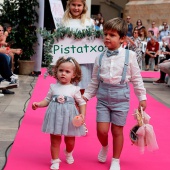 Desfile de moda infantil