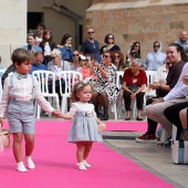 Desfile de moda infantil