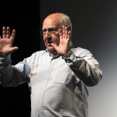 Dr. Arturo Goicochea