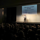 Dr. Arturo Goicochea