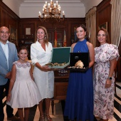 Entrega aderezos oficiales