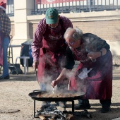 Paella amb Pilotes de Nadal