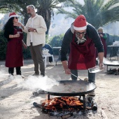Paella amb Pilotes de Nadal