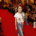 desfile contra el cancer. Monnalisa