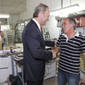 Castellón,  Alberto Fabra en las instalaciones de Dolores Cortés