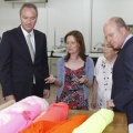 Castellón,  Alberto Fabra en las instalaciones de Dolores Cortés