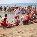 Castellón, simulacro salvamento Cruz Roja, playa de la Almadraba, Benicàssim