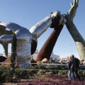 Castellón, escultura de Ripollés Homenaje a LA PAZ